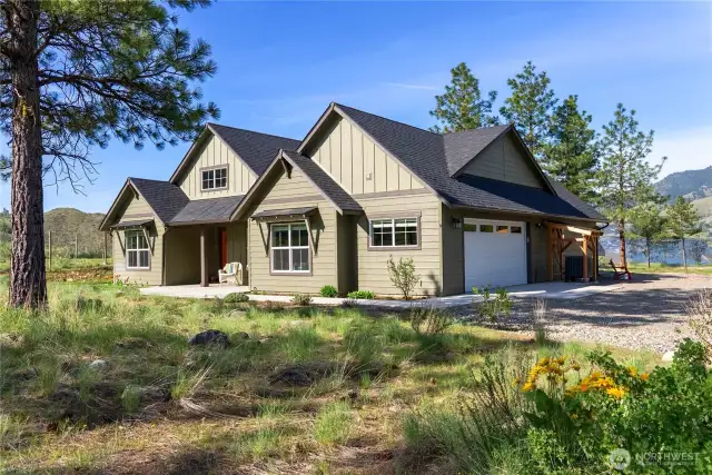 Idyllic setting amongst the scattered pines, with views in every direction.