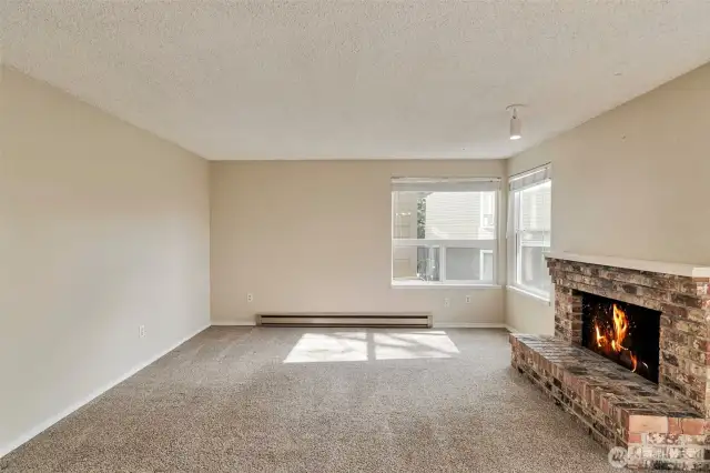 This condo is ready for your personal style! Come make it home!