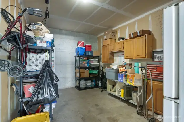 Huge storage unit
