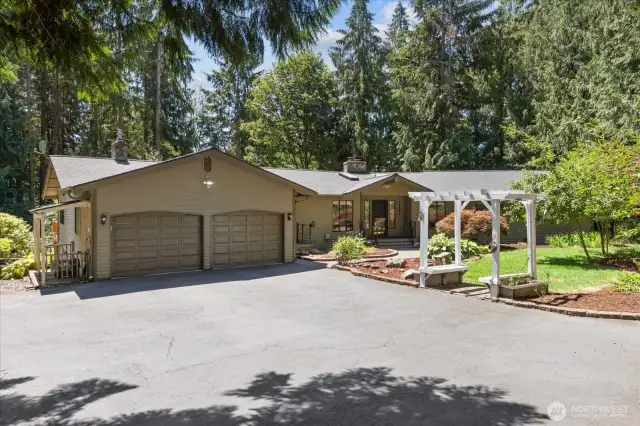 Calling all shop enthusiasts, garden lovers, hobbyists & crafters! This 1 story with basement home boasts an impressive 3,589 sqft of spacious living featuring 5 rooms on the main floor: 3 bedrooms, an office PLUS an EXTRA finished room! Your daylight basement offers a complete MIL unit with an open studio style room, living room, FULL kitchen, laundry room, FULL bathroom and its own exterior entrance creating opportunity to produce income.