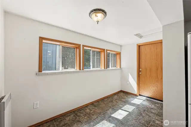 Eating area off the kitchen.