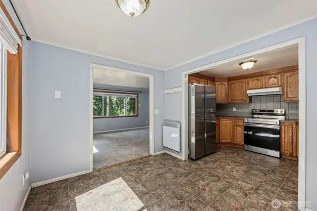 Eating area off the kitchen.