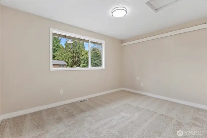 Upstairs front bedroom