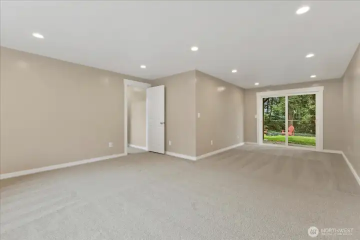 Bonus Room - Vacant