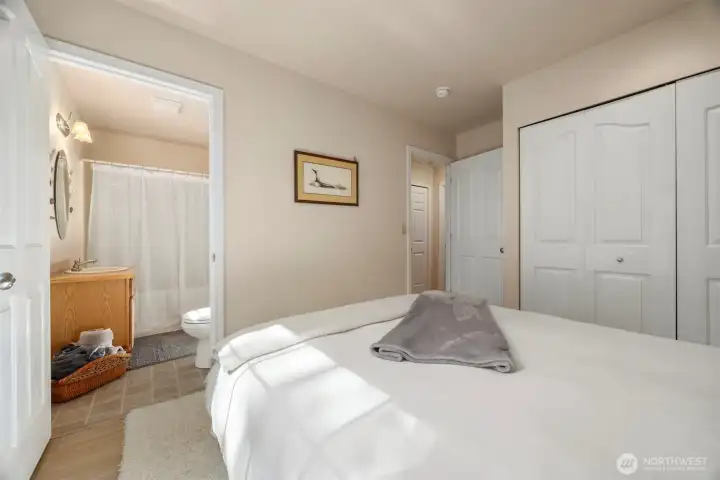 Looing at the "Jack and Jill" full bath that is attached to this room but also is accessed from the hallway.