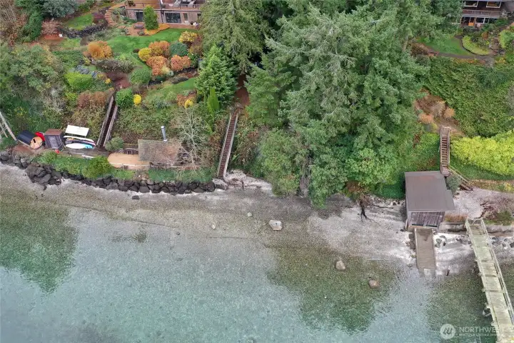 Panoramic shot of the Community Beach and stairway