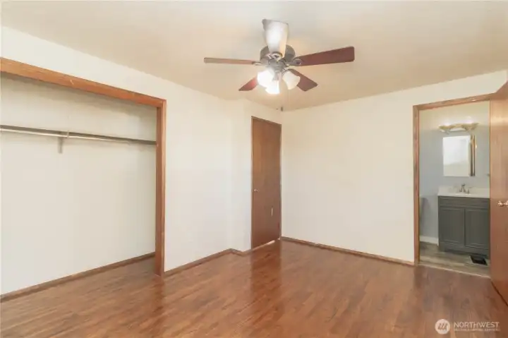 Attached bath to this bedroom