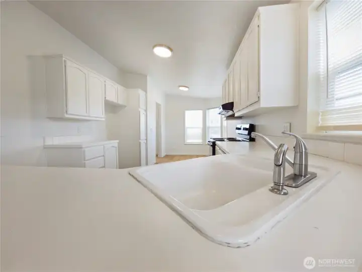 View across the kitchen into the breakfast nook.