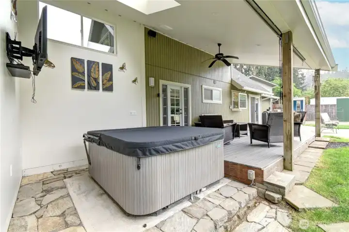 Hot tub stays