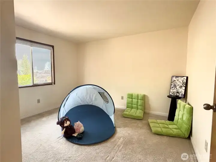 2nd bedroom upstairs