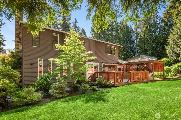 Backyard perfect for lawn games and entertaining!