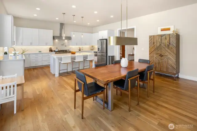 The open floorplan gives you the freedom to design your house around your lifestyle, not the other way around.