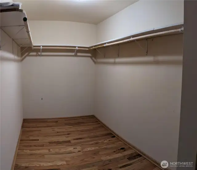 Primary Bedroom Walkin Closet