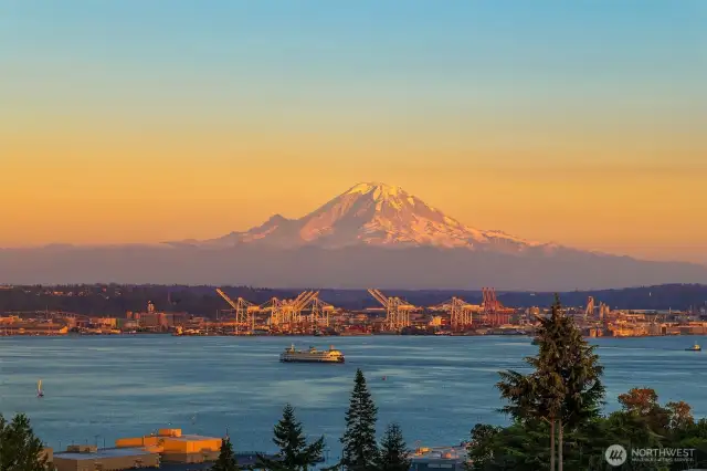 Iconic Seattle view.