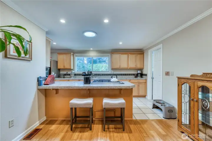 Eat in kitchen space