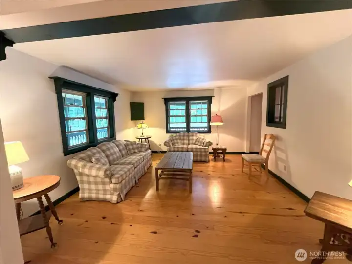 Room off of dining room