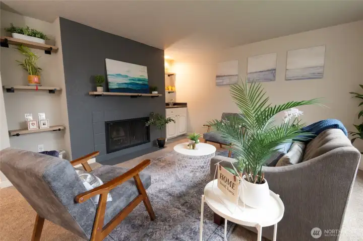 Built in shelving and wetbar for entertaining