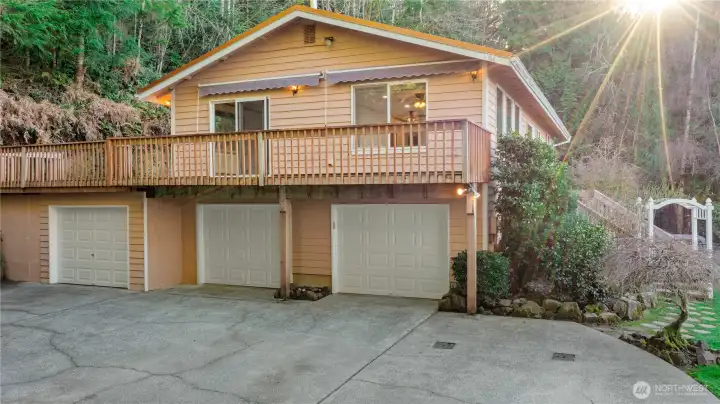 Plenty of covered parking and room for guests as well! Awnings for the deck for those Hot Summer afternoons. Plenty of covered parking and room for guests as well! Awnings for the deck for those Hot Summer afternoons.