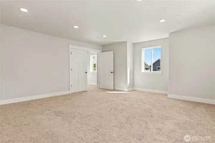 Upstairs bonus room Upstairs bonus room