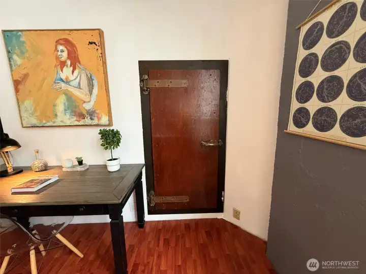 Enter the vintage cooler door to your art studio.