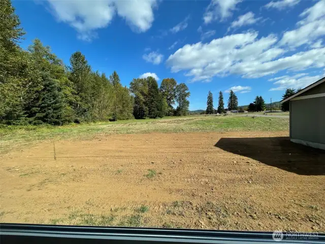 Picture from duplicate home and lot on Chris Rd
