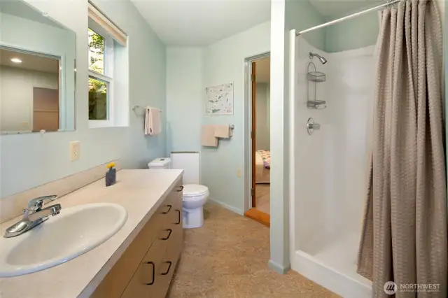 Main house downstairs bathroom