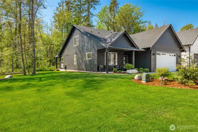 Photos shown are of a similar floor plan previously built in a different neighborhood (The Ridge in Blaine). Finishes and features may vary. Some items pictured reflect buyer-selected upgrades which are not included in the base price and may be added at an additional cost.