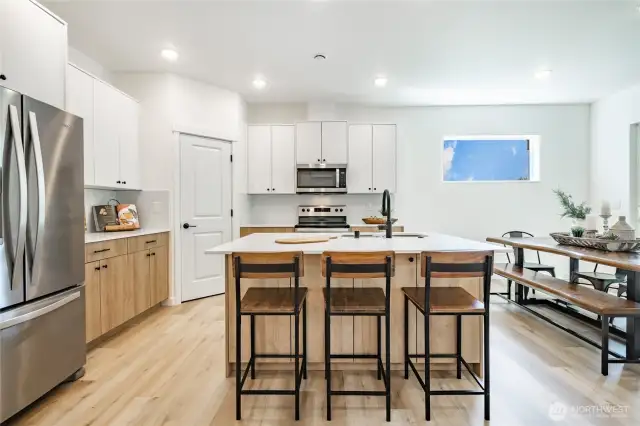 Photos shown are of a similar floor plan previously built in a different neighborhood (The Ridge in Blaine). Finishes and features may vary. Some items pictured reflect buyer-selected upgrades which are not included in the base price and may be added at an additional cost.