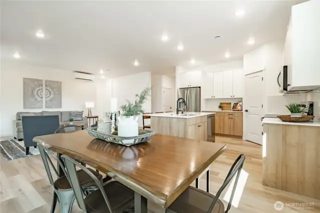Photos shown are of a similar floor plan previously built in a different neighborhood (The Ridge in Blaine). Finishes and features may vary. Some items pictured reflect buyer-selected upgrades which are not included in the base price and may be added at an additional cost.