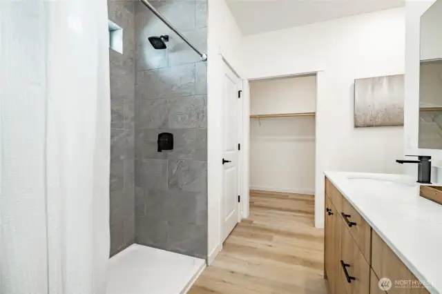 Photos shown are of a similar floor plan previously built in a different neighborhood (The Ridge in Blaine). Finishes and features may vary. Some items pictured reflect buyer-selected upgrades which are not included in the base price and may be added at an additional cost.