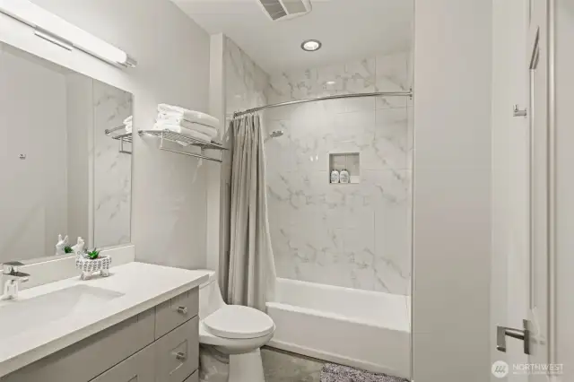 Lower Floor Bath
