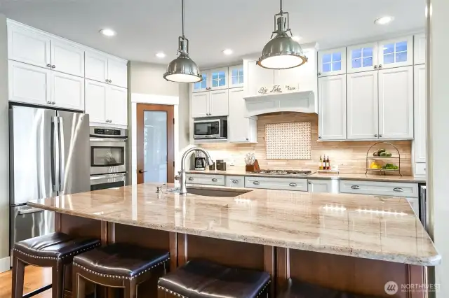 Large gourmet kitchen