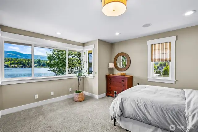 upper den/office (or 4th bedroom)