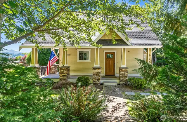 Cottage entrance