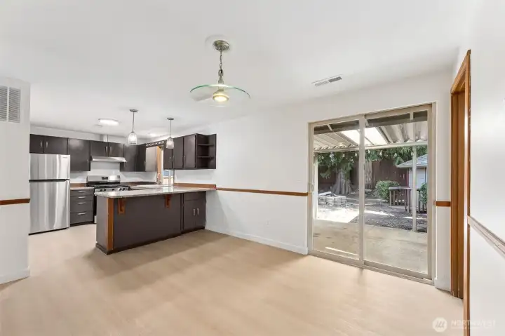 Kitchen with brand new appliances!