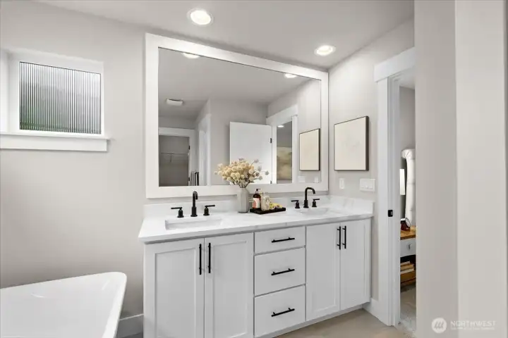 Upstairs Main Hall Bathroom