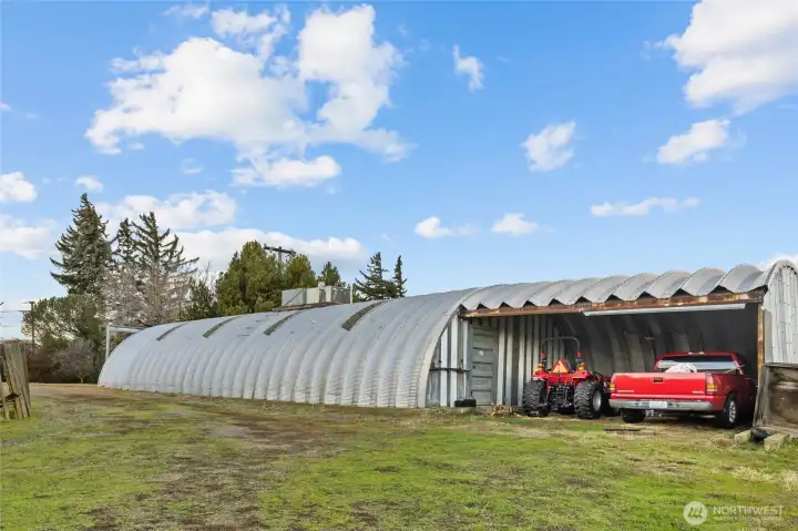 Back of shop has extra storage or could be lean to for horse