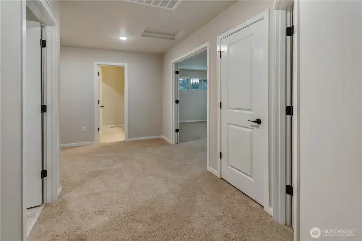 Photos of a previously built Rainier plan. SOme upgrades may appear that are no longer available.