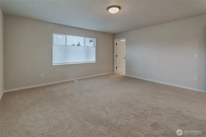 Photos of a previously built Rainier plan. SOme upgrades may appear that are no longer available.