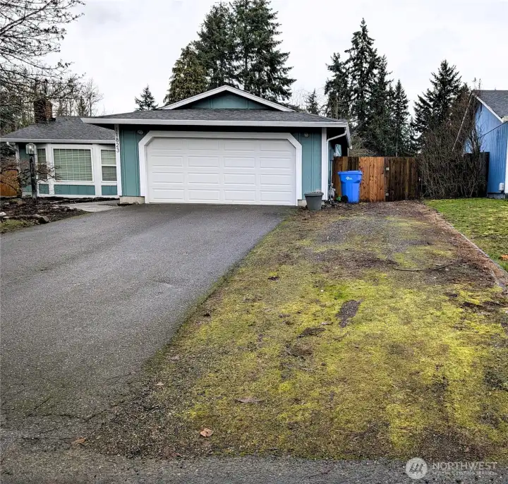 Welcome to #11823 150th St Ct E, Puyallup, WA 98374. 3 Br, 1.75 Ba, 1433sf on 1/4 acre fenced lot