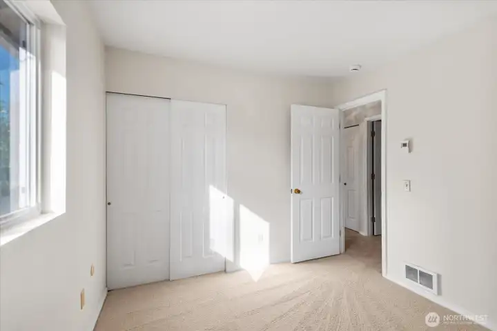 3rd bed view of closet