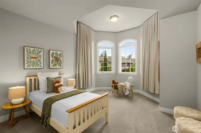 Upstairs guest bedroom en-suite #1