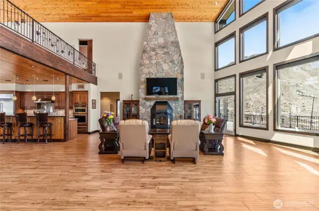 25 ft ceilings