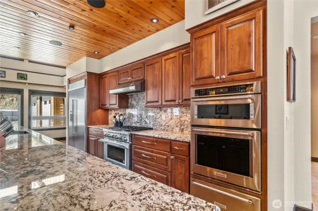 Stainless Steel KitchenAid appliances