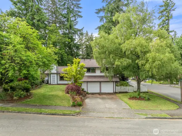 Aerial view front of home.