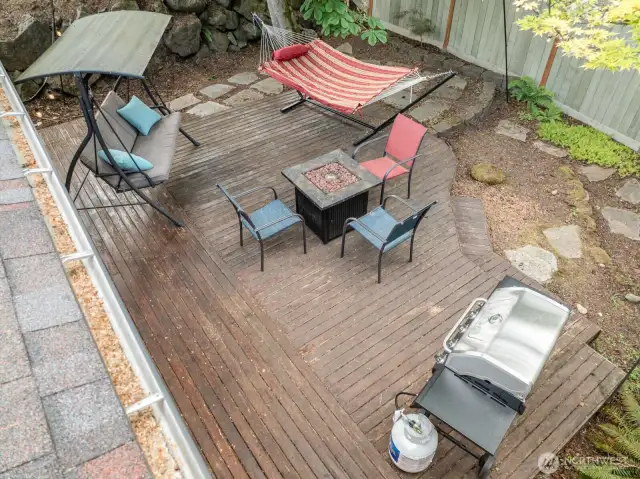 Aerial view of deck.