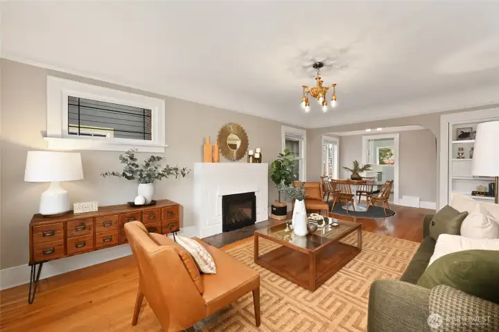 Main floor gas fireplace.