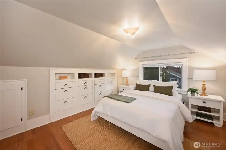 This home is totally move-in ready.