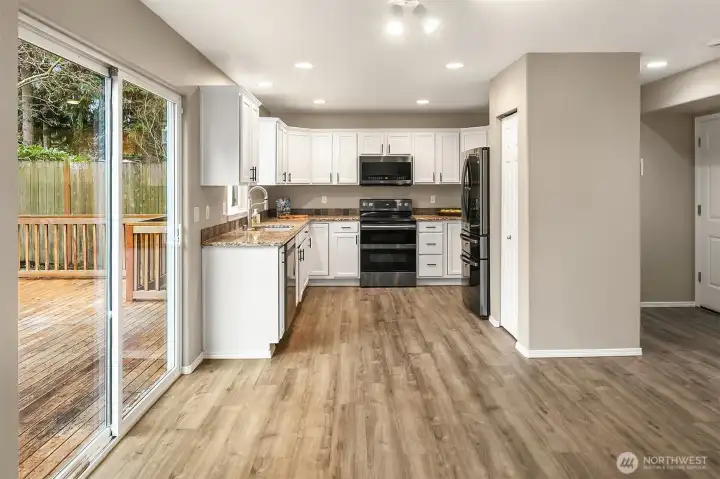 Eating nook unstaged