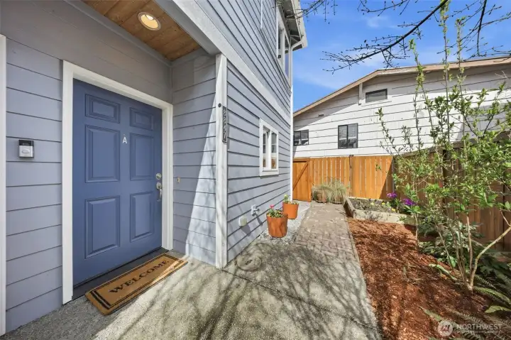 Front garden area to create a warm and beautiful welcoming
